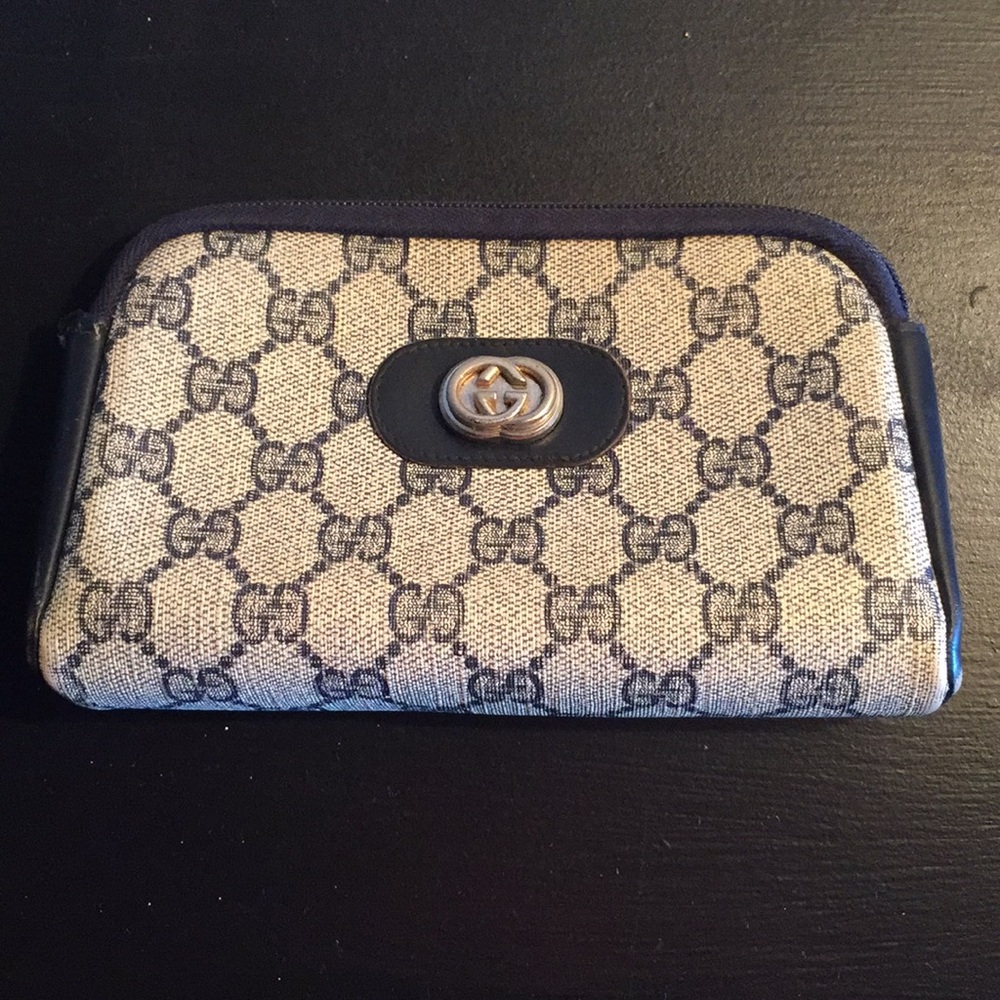 Gucci Vintage Navy GG small cosmetic case makeup